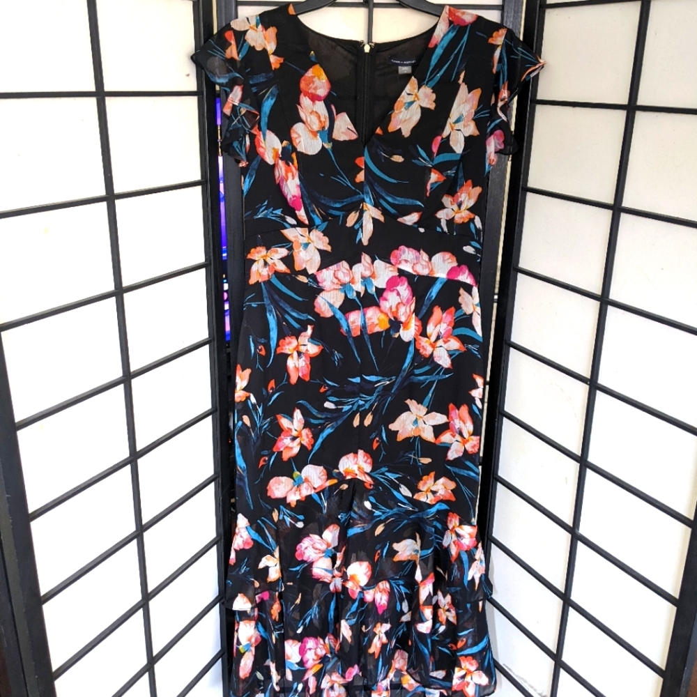 Mid length Tommy Hilfiger flutter sleeve dress